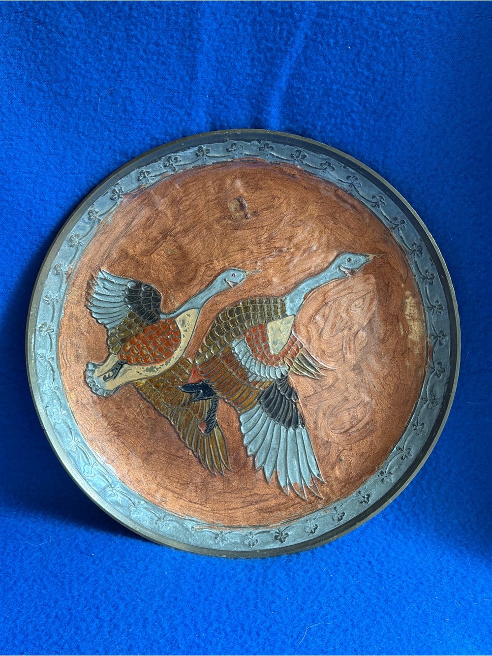 Vtg 1970,s Decorative Brass Flying Geese Wall Plaque - Hand Painted